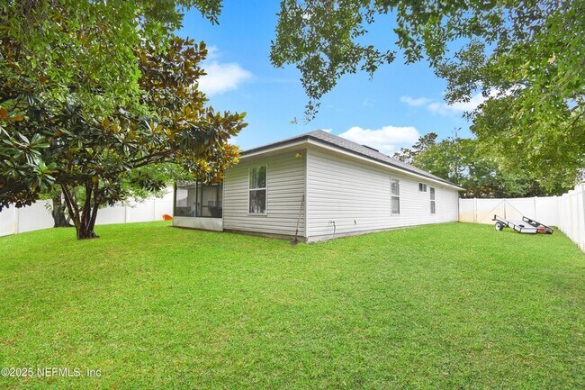 Building Photo - 237 N Hidden Tree Dr