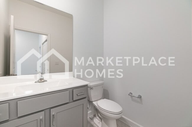 Building Photo - 1215 Preston Ests Cir