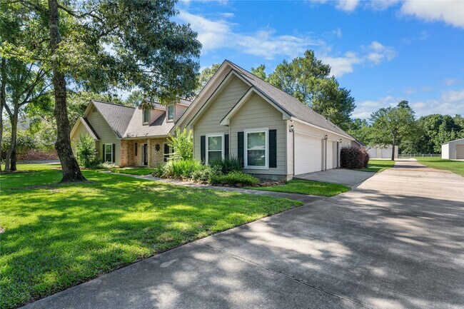 Building Photo - 15680 Connie Ln