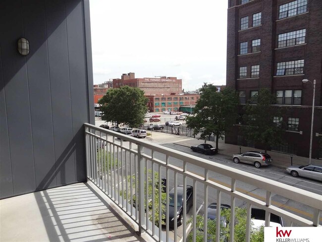 Building Photo - 1308 Jackson St