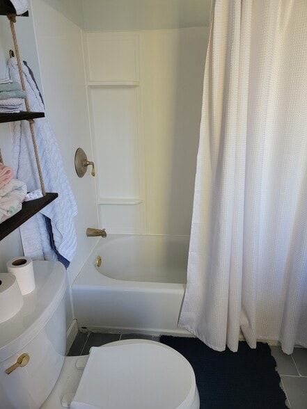 Building Photo - 4052 Quail Rdg