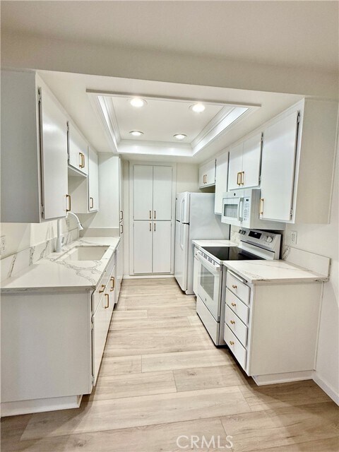 Building Photo - 25611 Quail Run