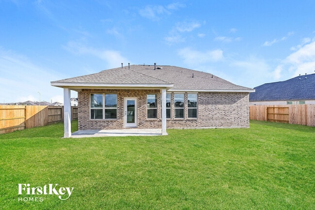 Building Photo - 9611 Pleasant Way