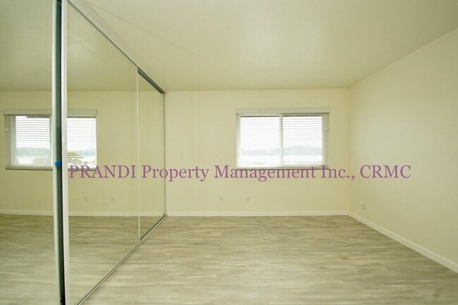 Building Photo - 126 Lower Anchorage Rd