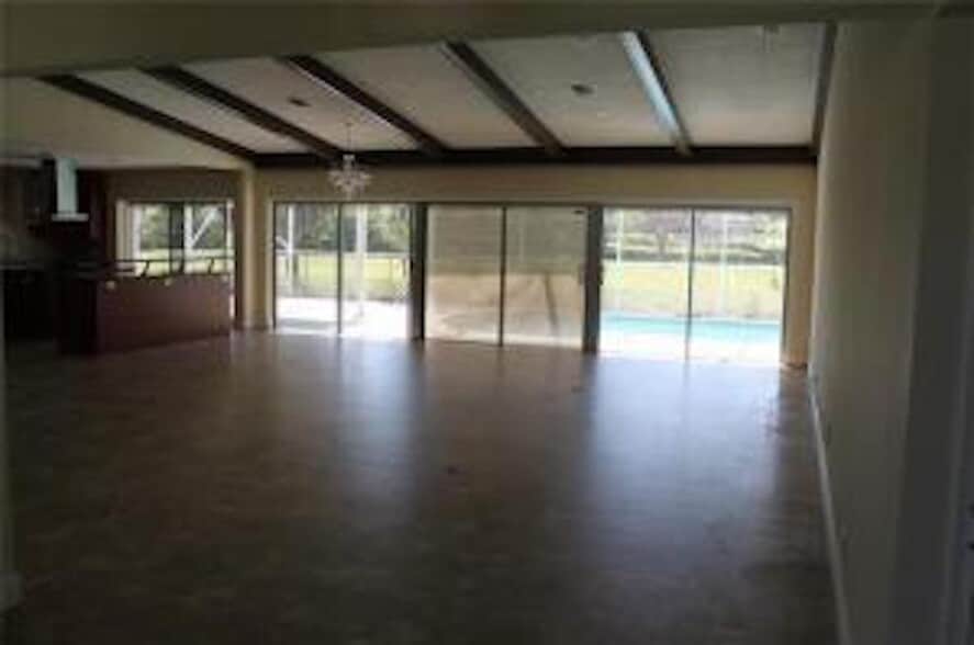 Building Photo - 4705 Holly Dr