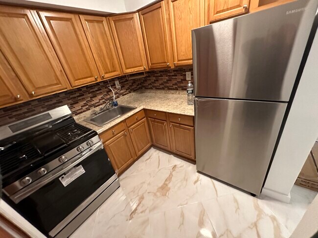 Building Photo - 127 Surfside Plz
