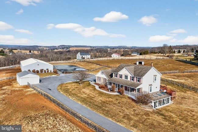 Building Photo - 5289 PA-309