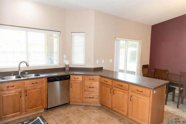 Building Photo - 3008 Fred Daugherty Dr