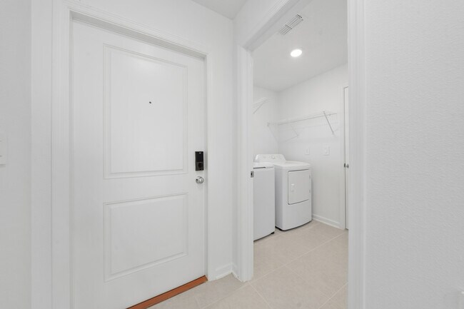 Building Photo - 3146 Totem Rd