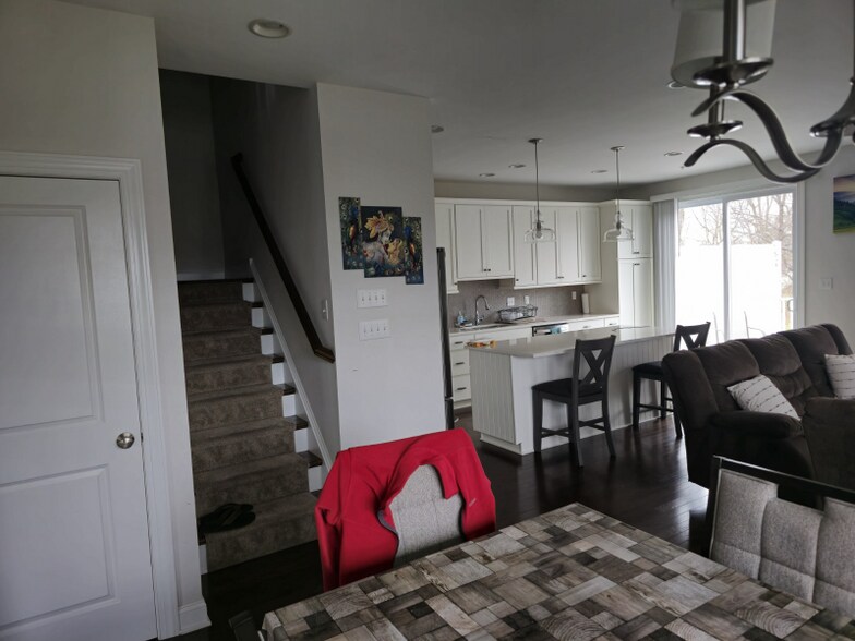 Building Photo - 100 Everleigh Dr