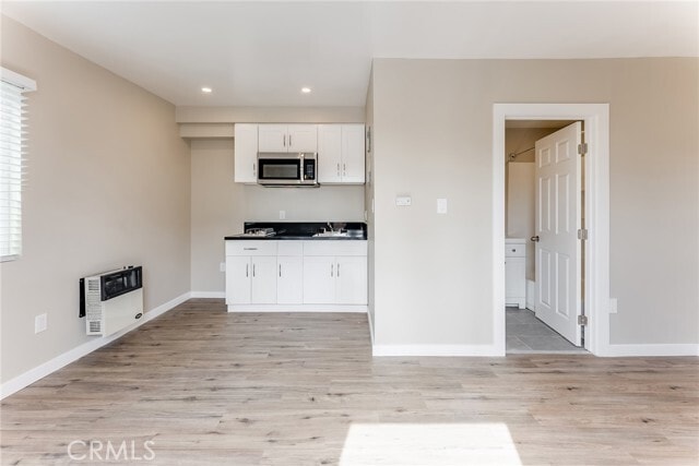 Building Photo - 12008 Roscoe Blvd