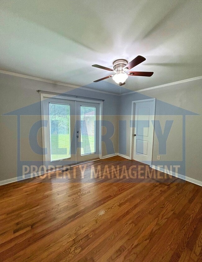 Building Photo - Three bedroom home in Downtown Cleveland!