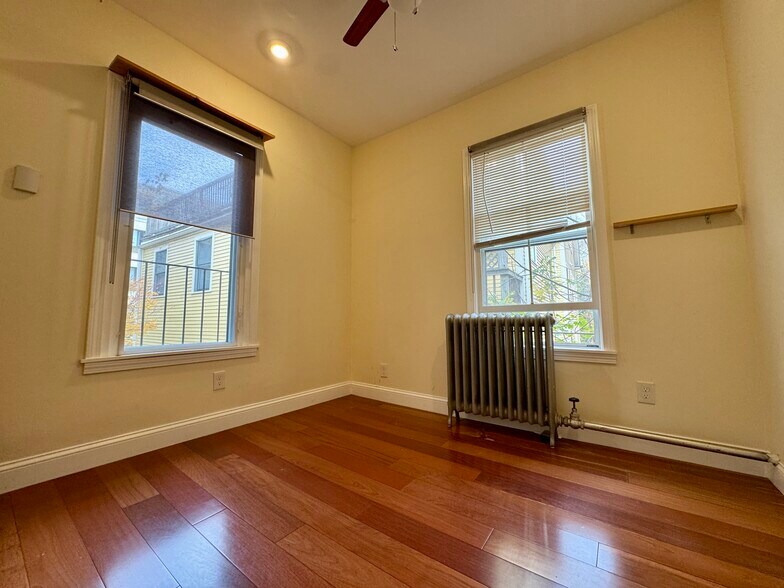 Building Photo - 91 Hancock St