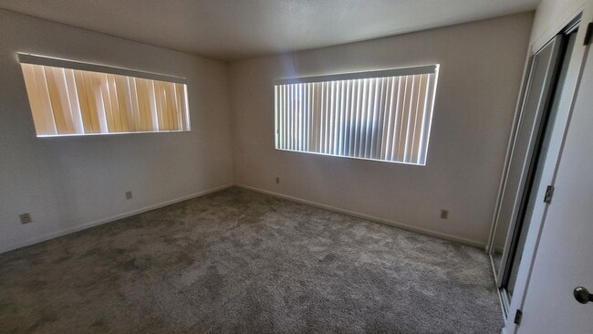 Building Photo - 1/2 OFF 1ST MONTHS RENT!!! TEMPE CONDO READY TO RENT!!!