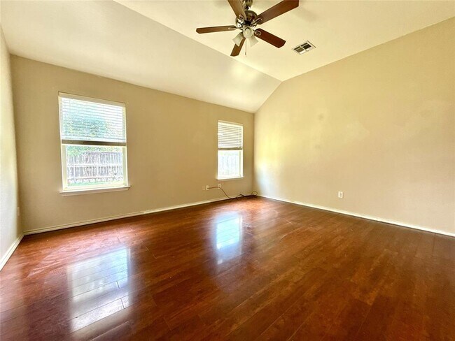 Building Photo - 1213 Rainbow Parke Dr