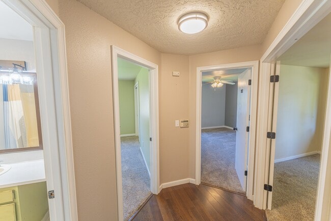 Building Photo - 3120 NE 98th Cir