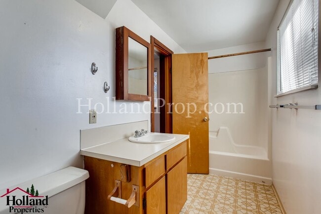 Building Photo - Wonderful 2 Bed Forest Grove Apartment Waiting For You!!! NEW BEST PRICE!