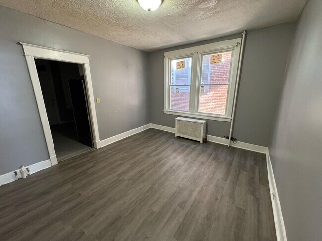 Building Photo - 1818 Walnut St