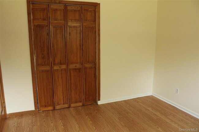 Building Photo - 1 Fishkill Glen Dr