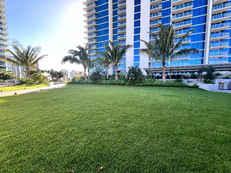 Building Photo - 1515 Liona St