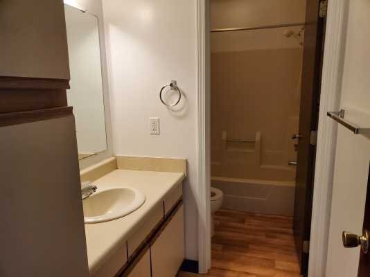 Building Photo - 725 Keenway Cir