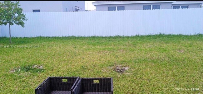 Building Photo - 13219 SW 270th Ter