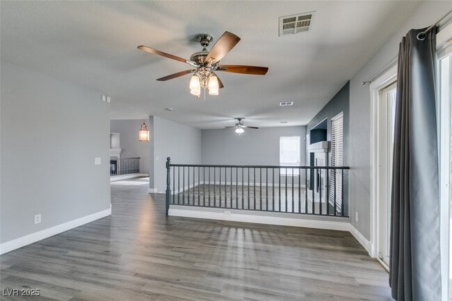 Building Photo - 9157 S Sleeping Tree St