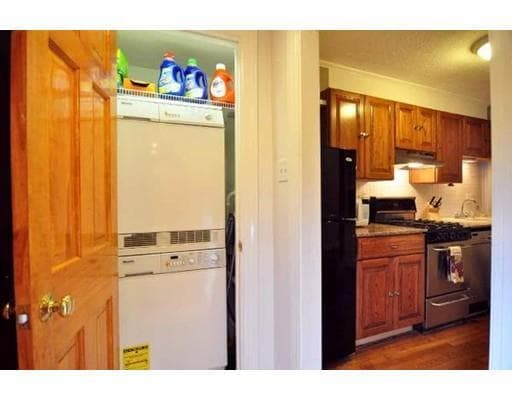 Building Photo - 55A Garden St