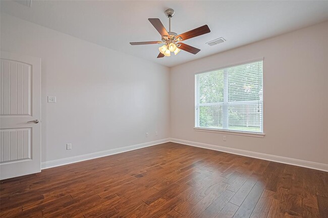 Building Photo - 25919 Orchard Knoll Ln