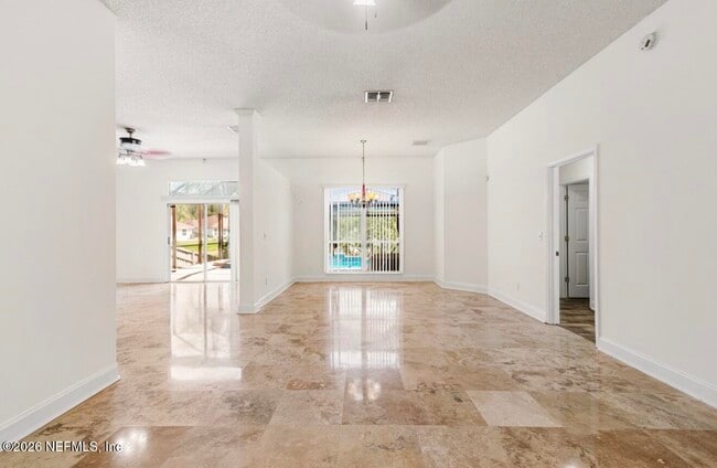 Building Photo - 2471 Coachman Lakes Dr