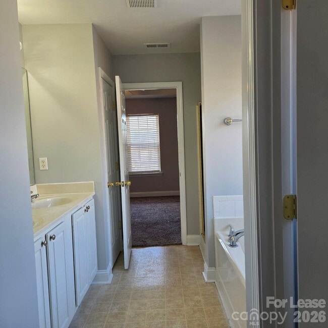 Building Photo - 5840 Timbertop Ln