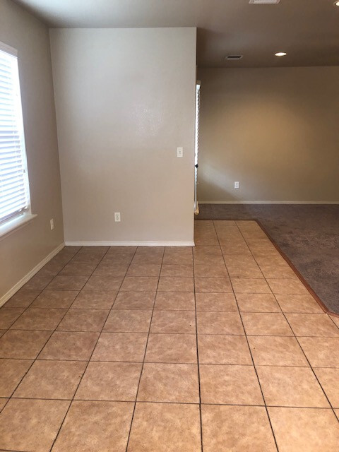 Building Photo - 4 bedroom in Tradewinds