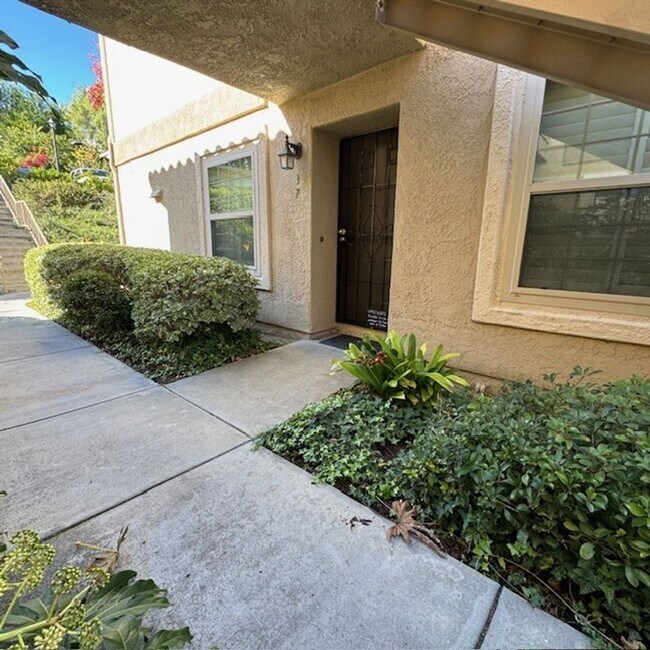 Building Photo - Beautiful & Private Condo in the Sought-After Terra Vista Community