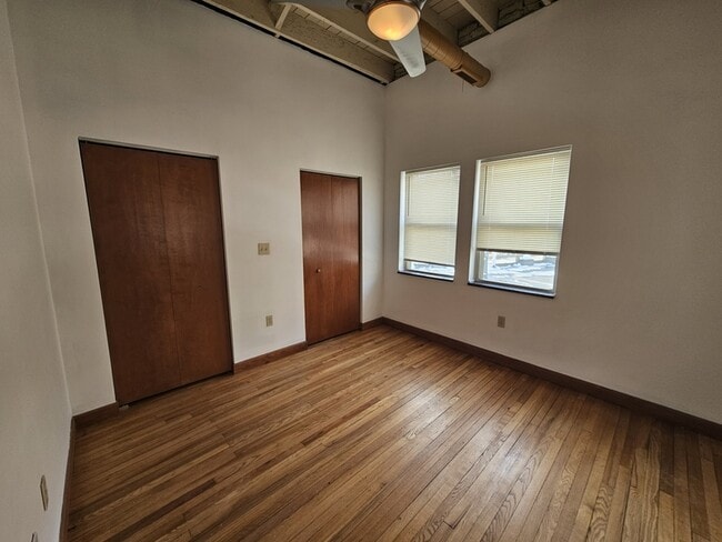 Building Photo - 2800 Mayfield Rd