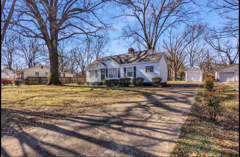 Building Photo - 3129 Hillis St