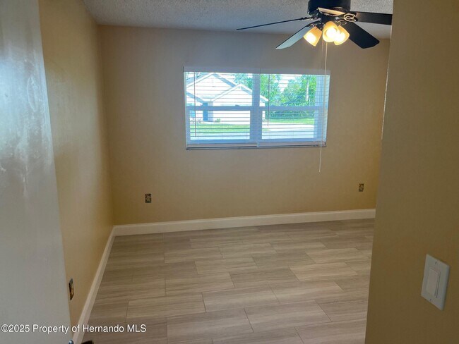 Building Photo - 12474 Drayton Dr