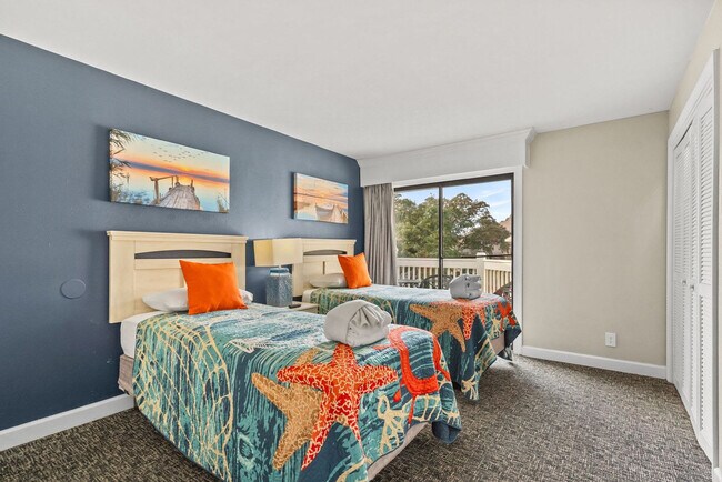 Building Photo - 2805B N Ocean Blvd