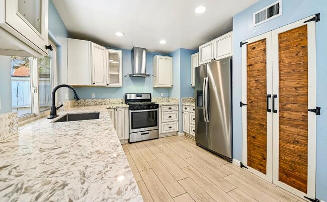Building Photo - 1722 Aspen Village Way