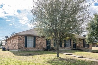 Building Photo - E 101-103 Eldorado