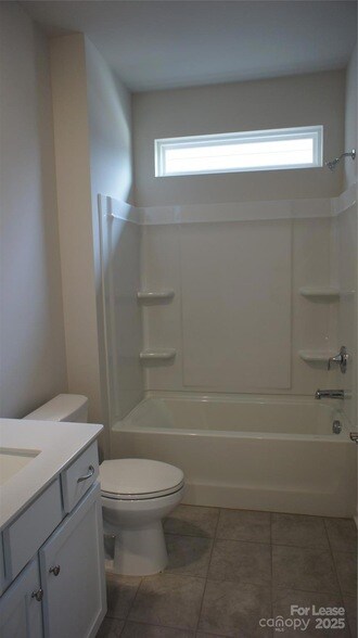 Building Photo - 137 Pampas Pl
