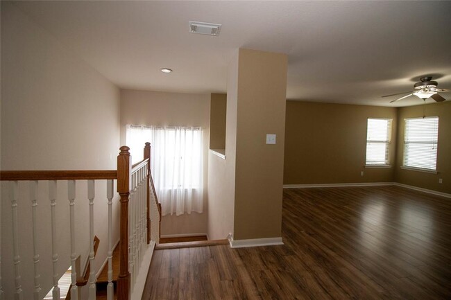 Building Photo - 21534 Pointed Oak Ln