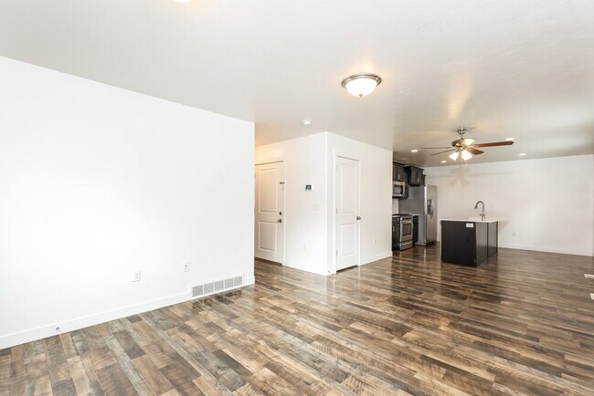 Building Photo - 7907 S Gaea Ct