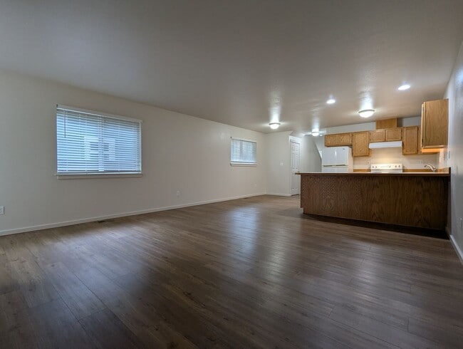 Building Photo - BishCarlson - 2907-2909 S 9th St