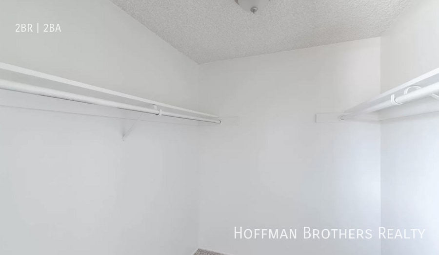 Building Photo - 3600 Dana St