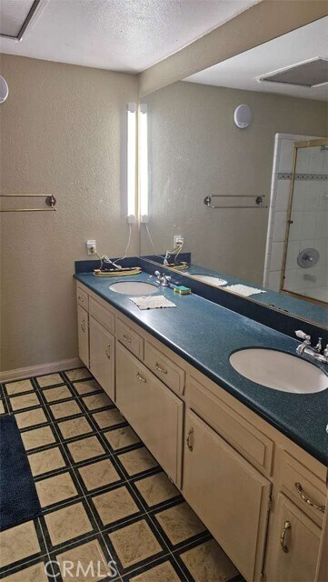 Building Photo - 2867 Shadow Canyon Dr