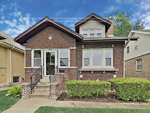 Building Photo - 2845 Atlantic St