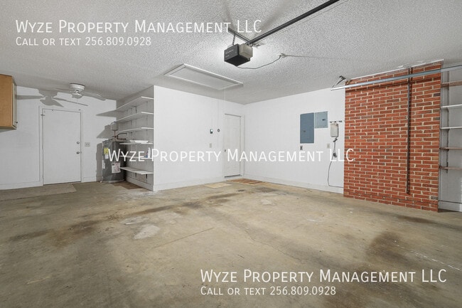 Building Photo - 2202 Manchester Cir SW