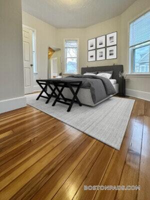 Building Photo - 55 Hollander St