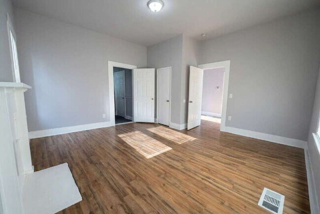 Building Photo - 3101 12th Ave