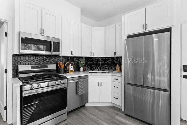 Building Photo - 8353 Ivory Coast Dr